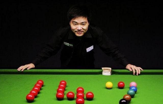 禁区拼抢疑 禁区拼抢疑